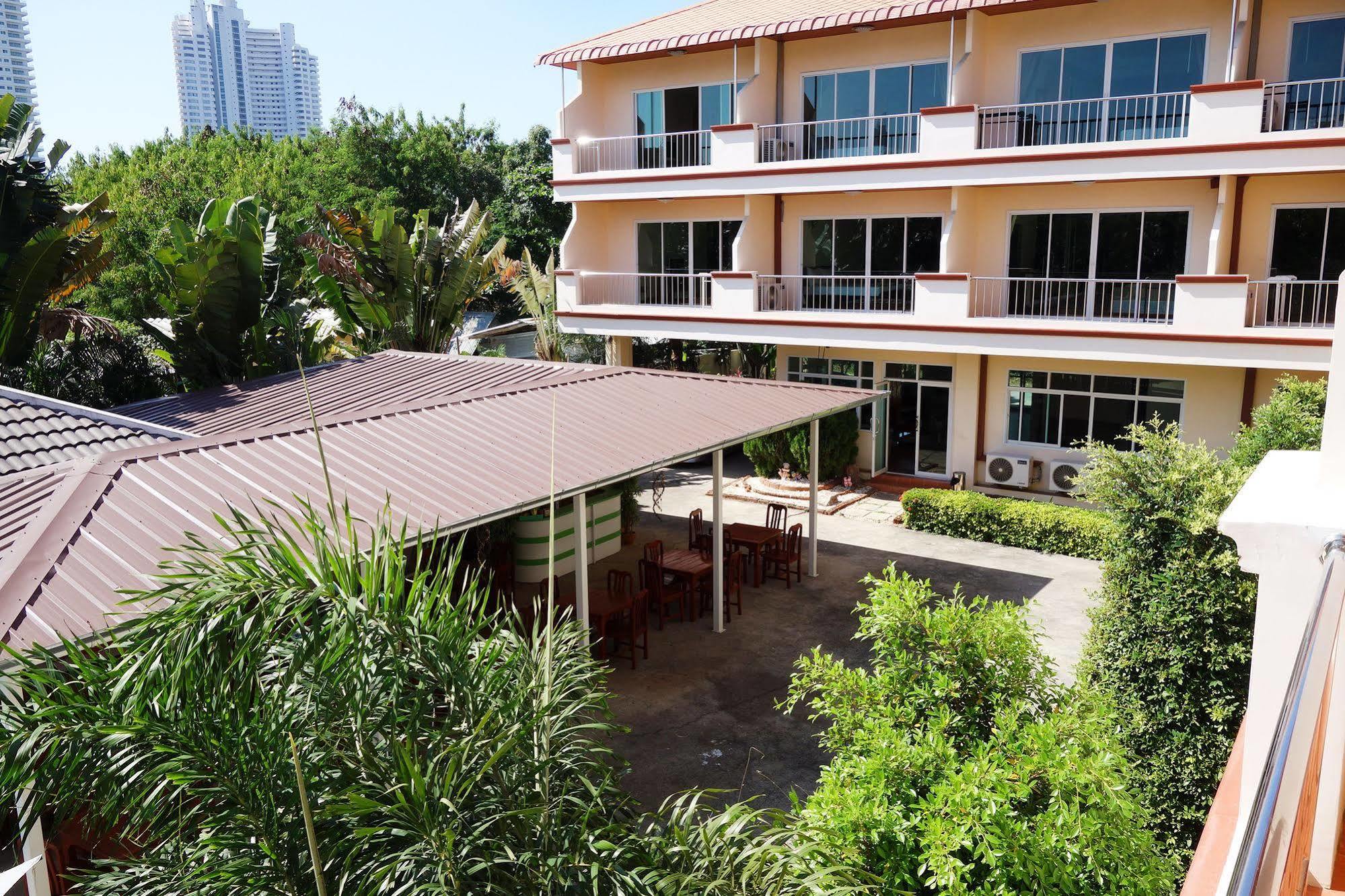 Jungle Resort Pantai Jomtien Luaran gambar