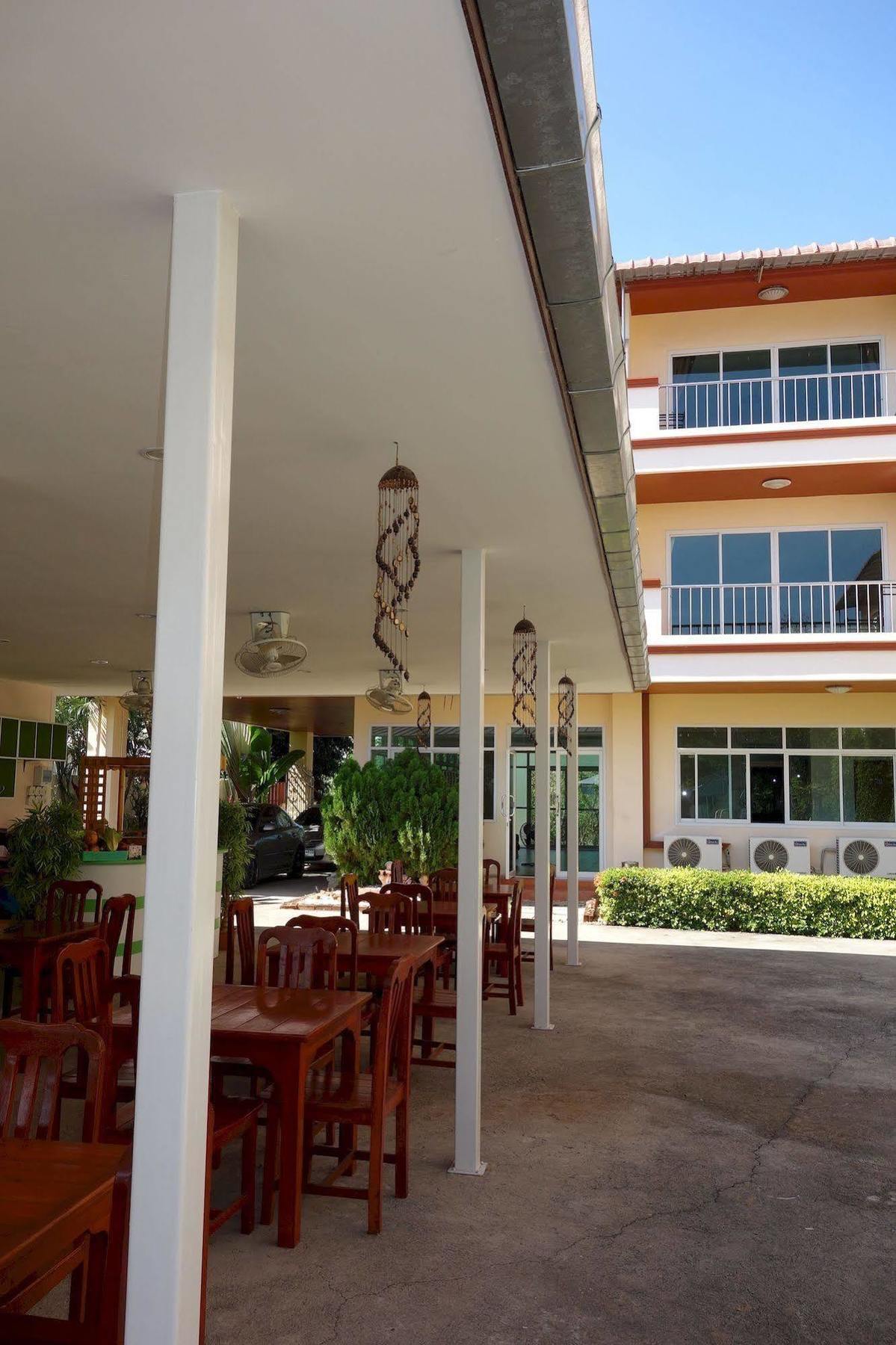 Jungle Resort Pantai Jomtien Luaran gambar