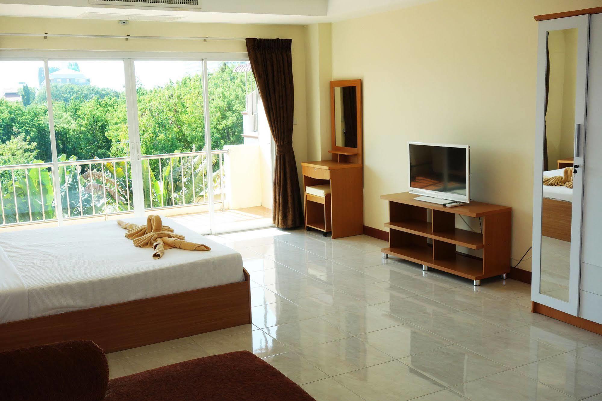 Jungle Resort Pantai Jomtien Luaran gambar