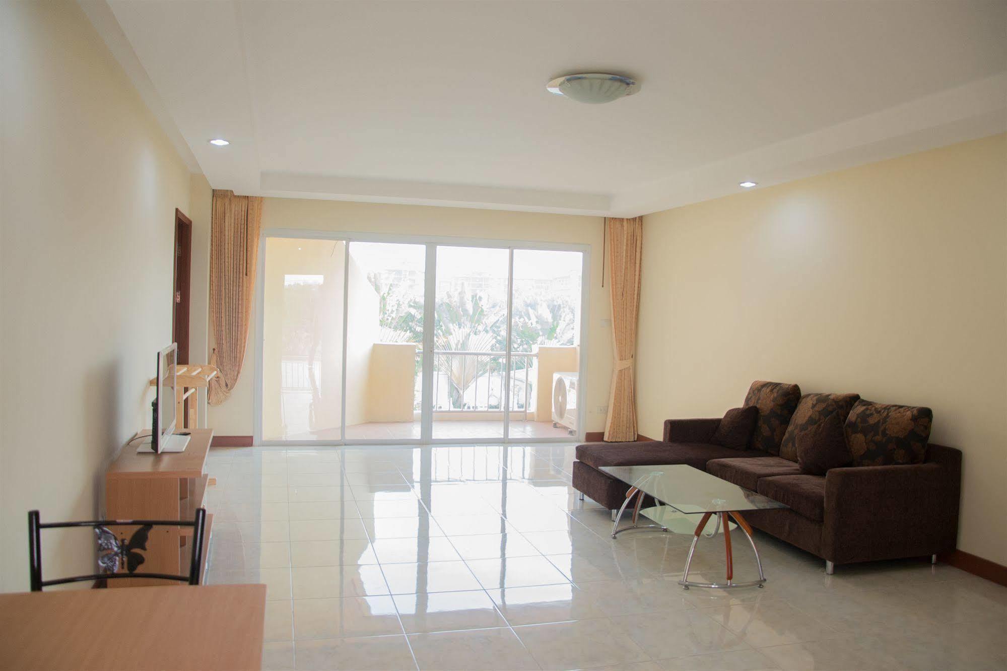 Jungle Resort Pantai Jomtien Luaran gambar